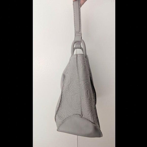 SAK LOS FELIZ SOFT SUPPLE LEATHER SLOUCHY HOBO TOTE SIZE LARGE DOVE GRAY - Picture 4 of 11